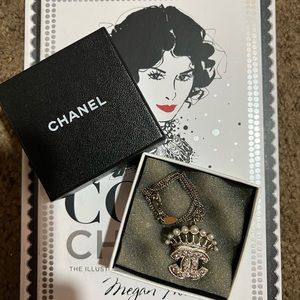 Chanel Crystal Pearl Crown Necklace